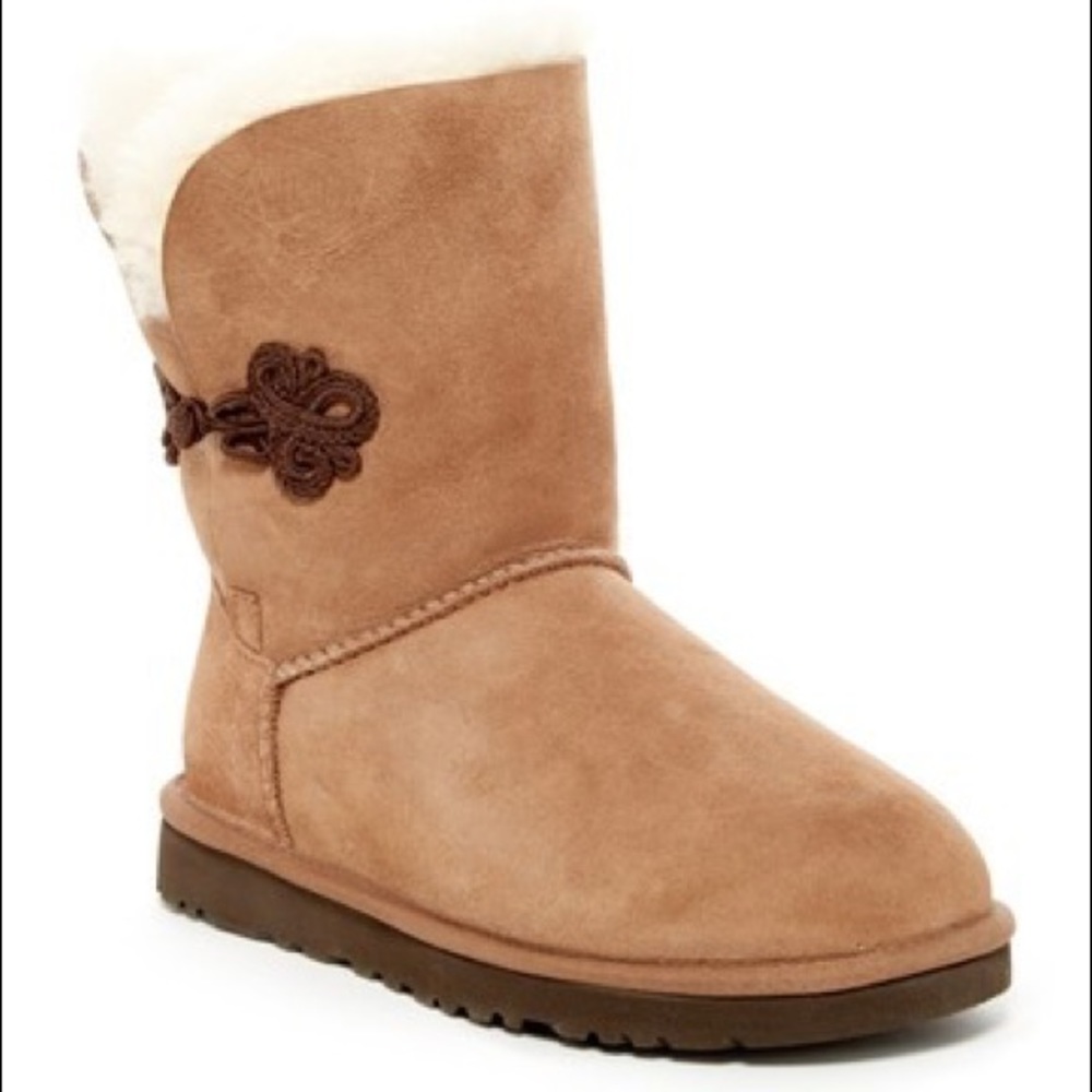 💓UGG Genuine Shearling Lined Boot